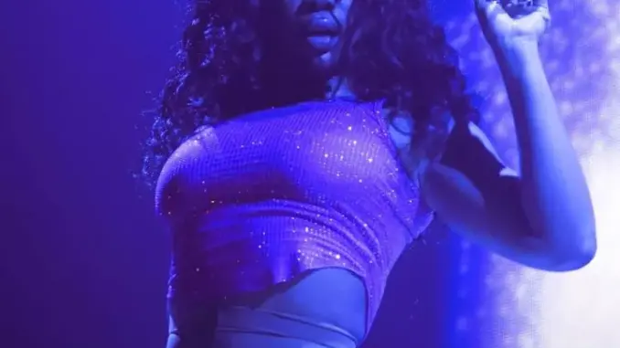 Apple-Music-Live
